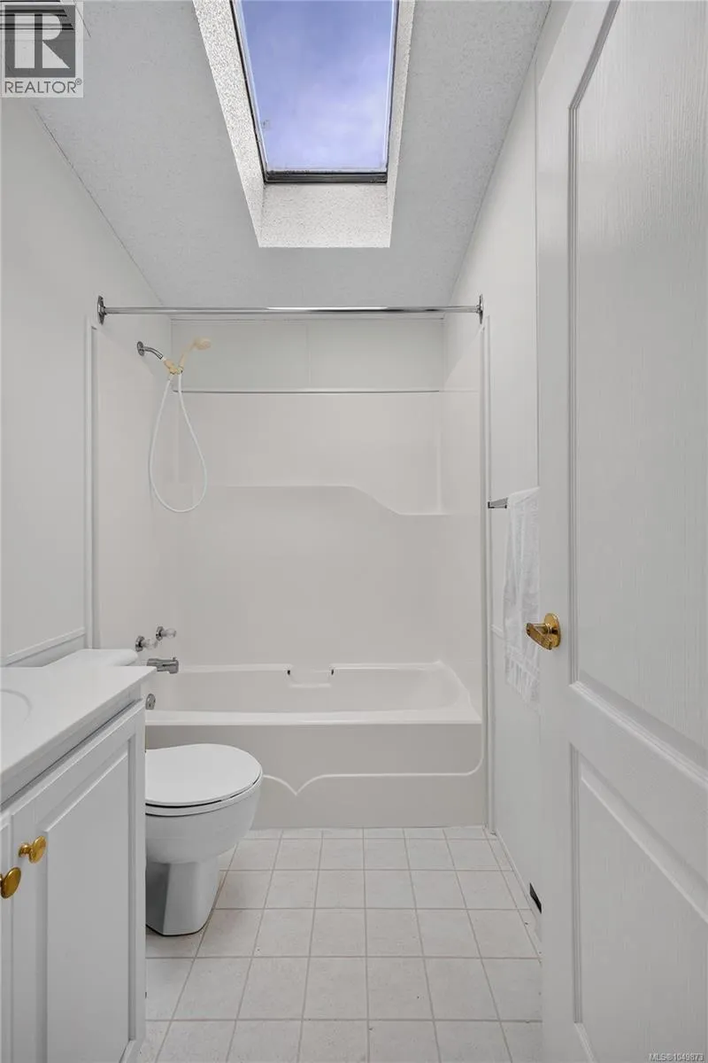 88 7583 Central Saanich Rd