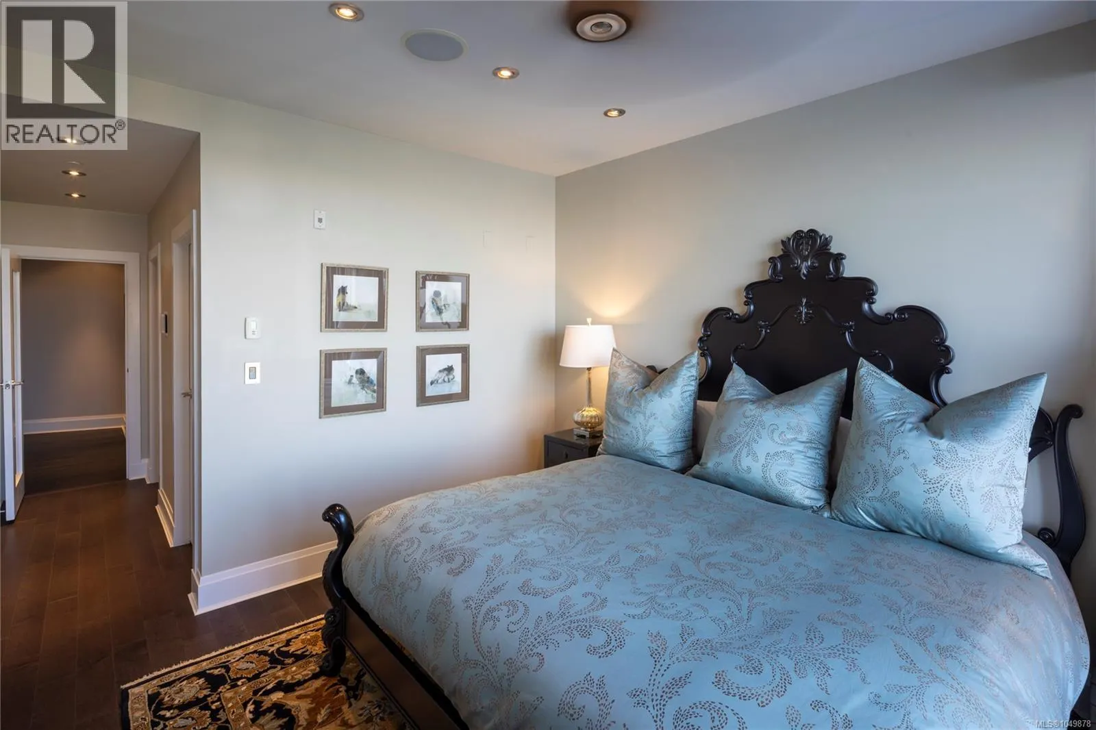801 847 Dunsmuir Rd