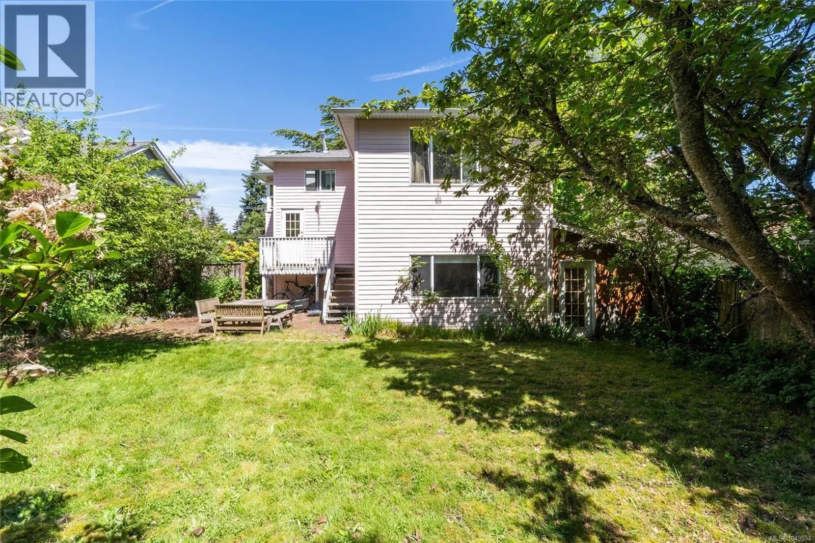 2561 Sinclair Rd
