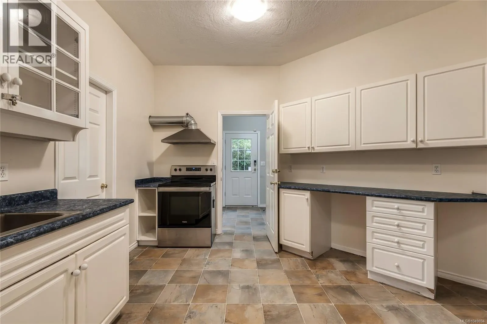 2561 Sinclair Rd