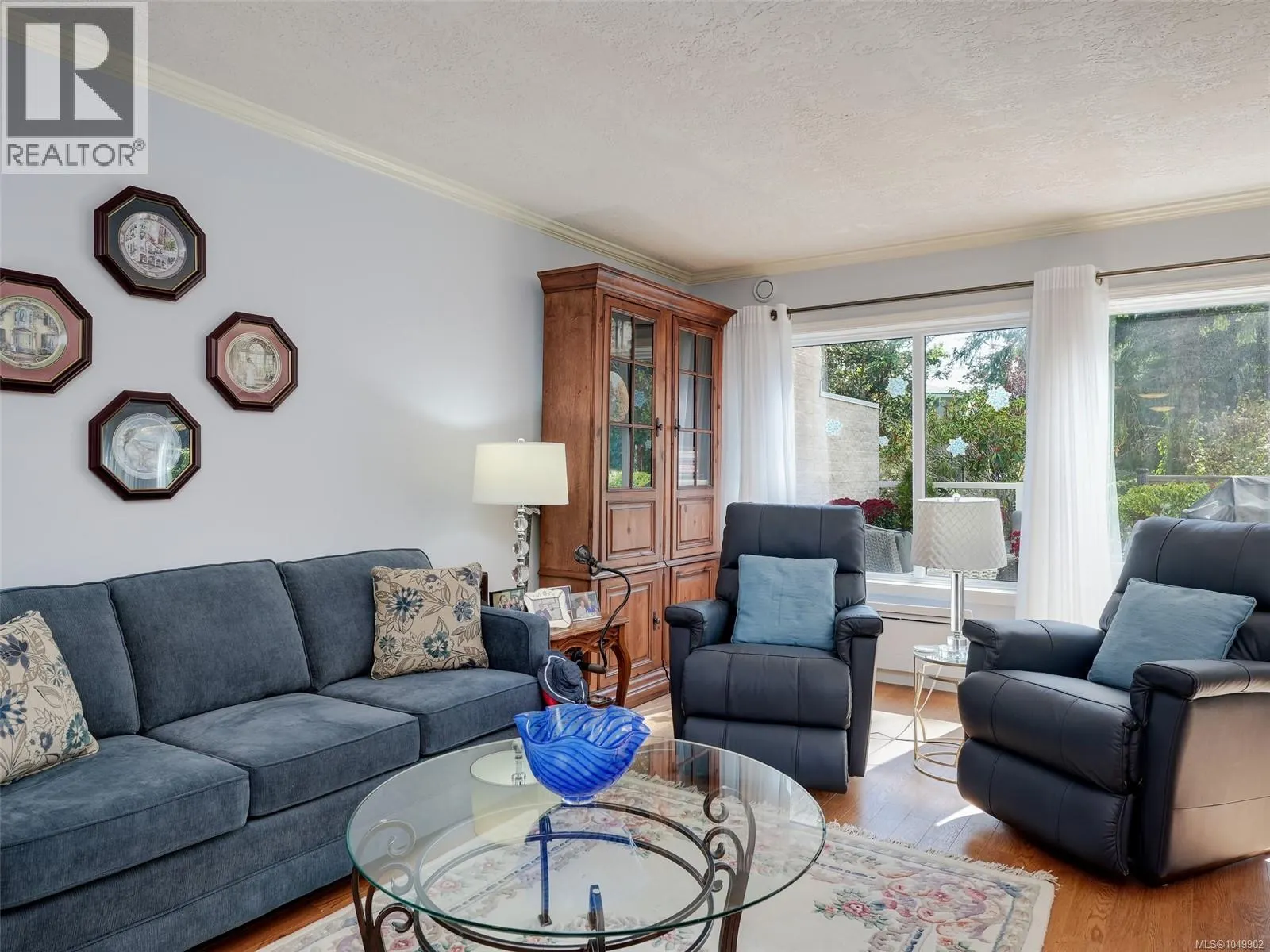 3105 2829 Arbutus Rd
