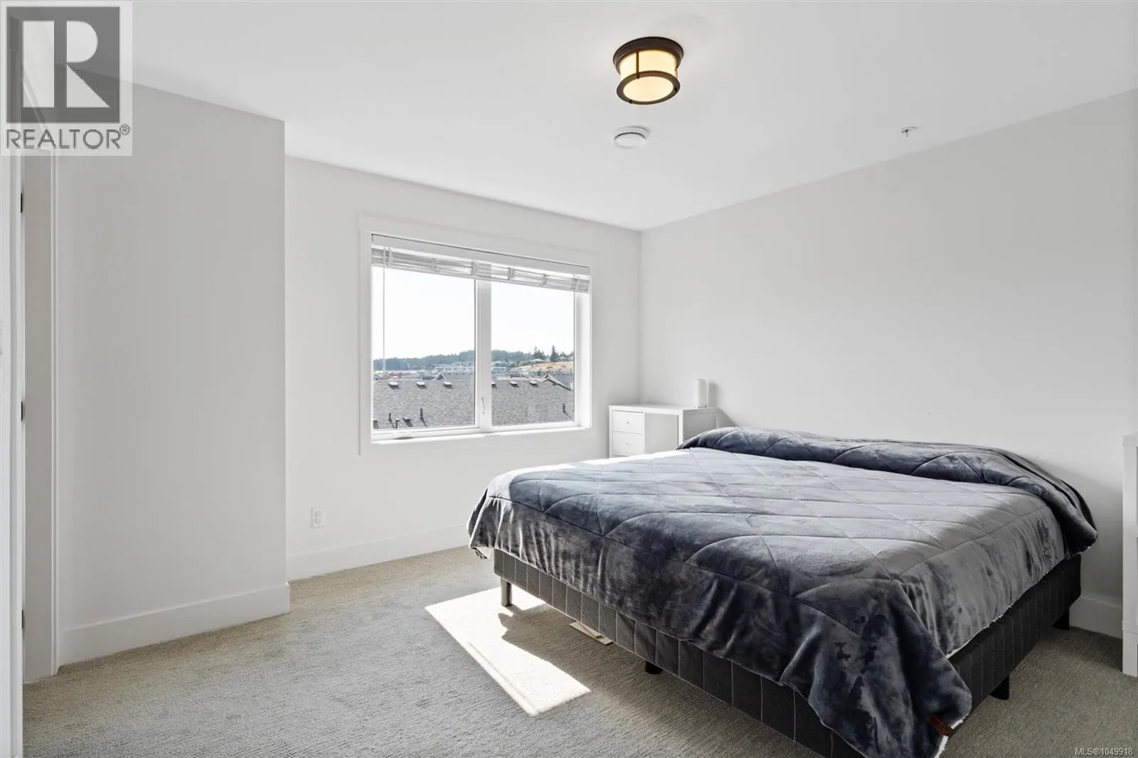 60 255 Caspian Dr