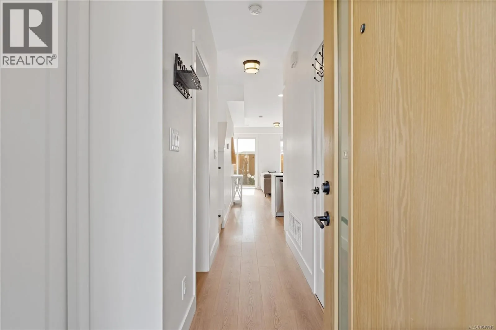 60 255 Caspian Dr