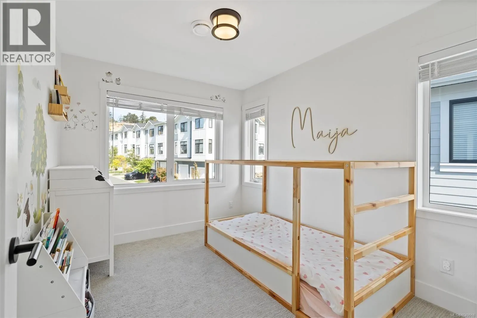 60 255 Caspian Dr