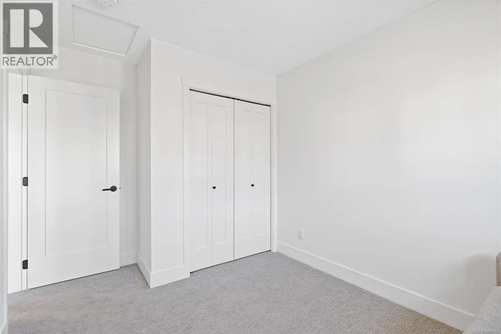 60 255 Caspian Dr