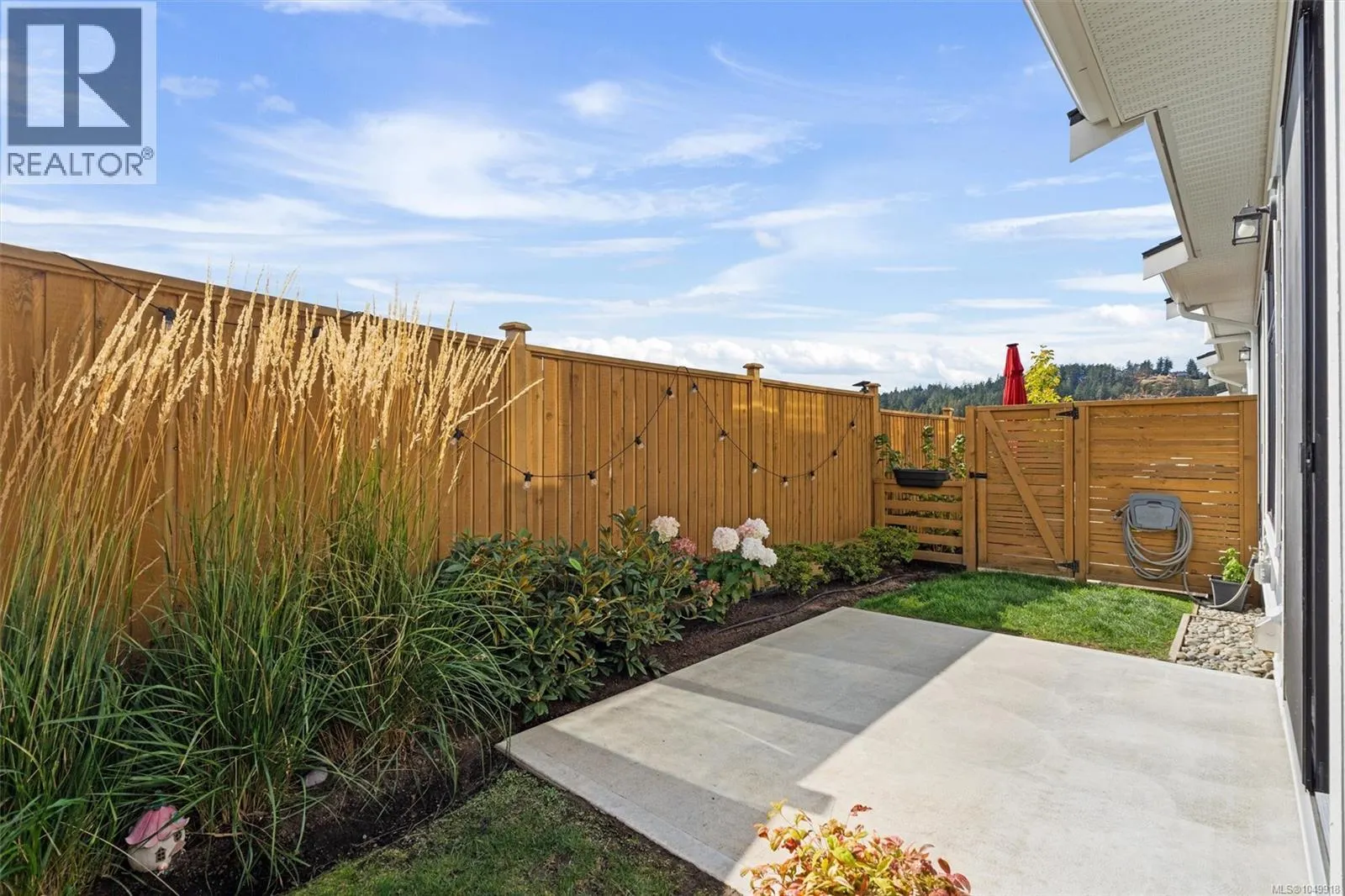 60 255 Caspian Dr