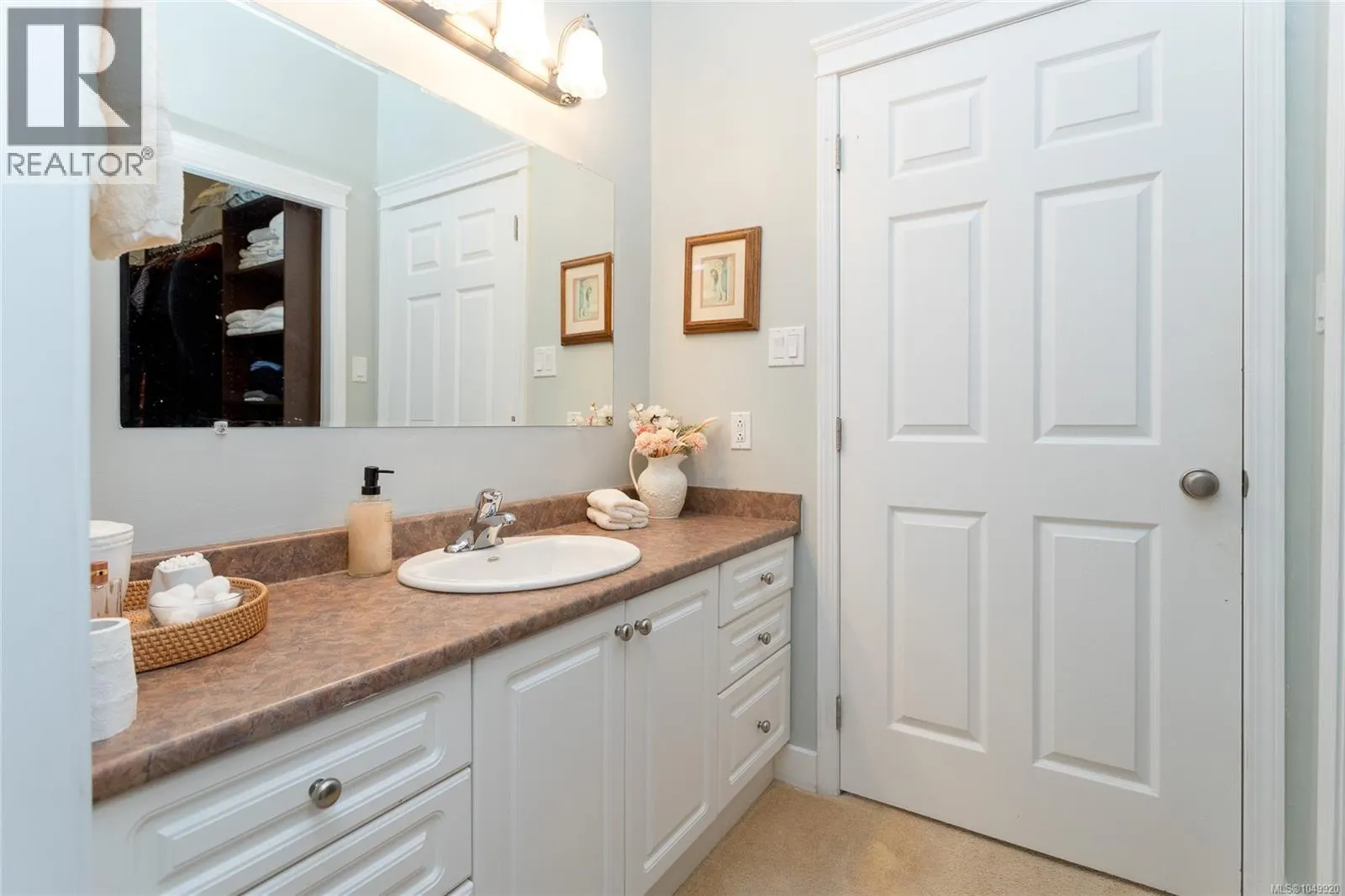6082 Copper View Lane