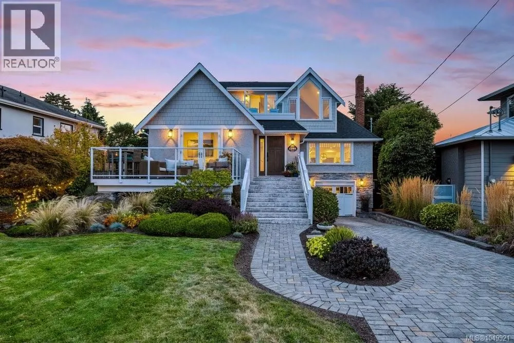 1244 Beach Dr