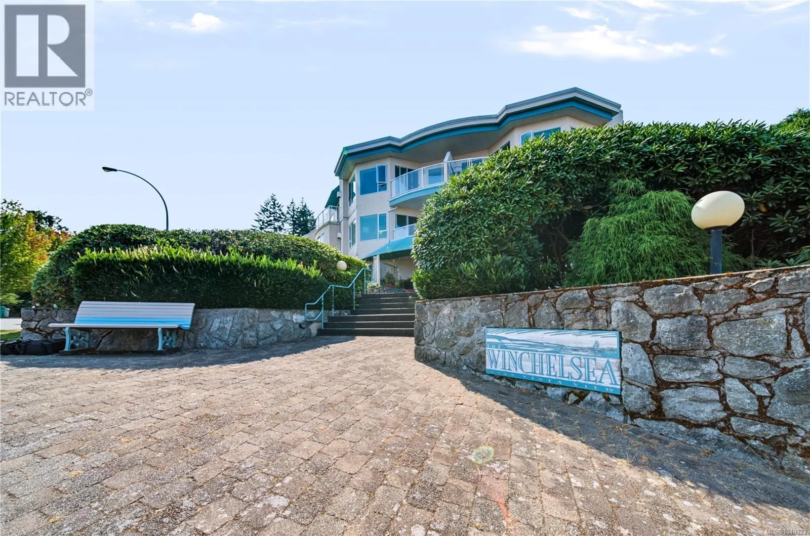 212 4965 Vista View Cres