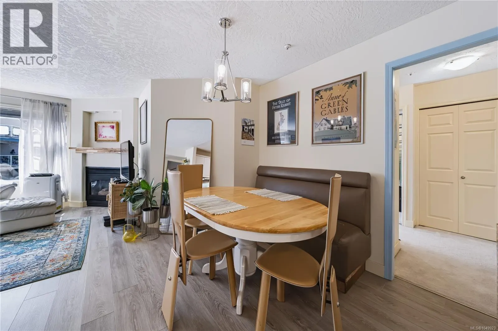 212 4965 Vista View Cres