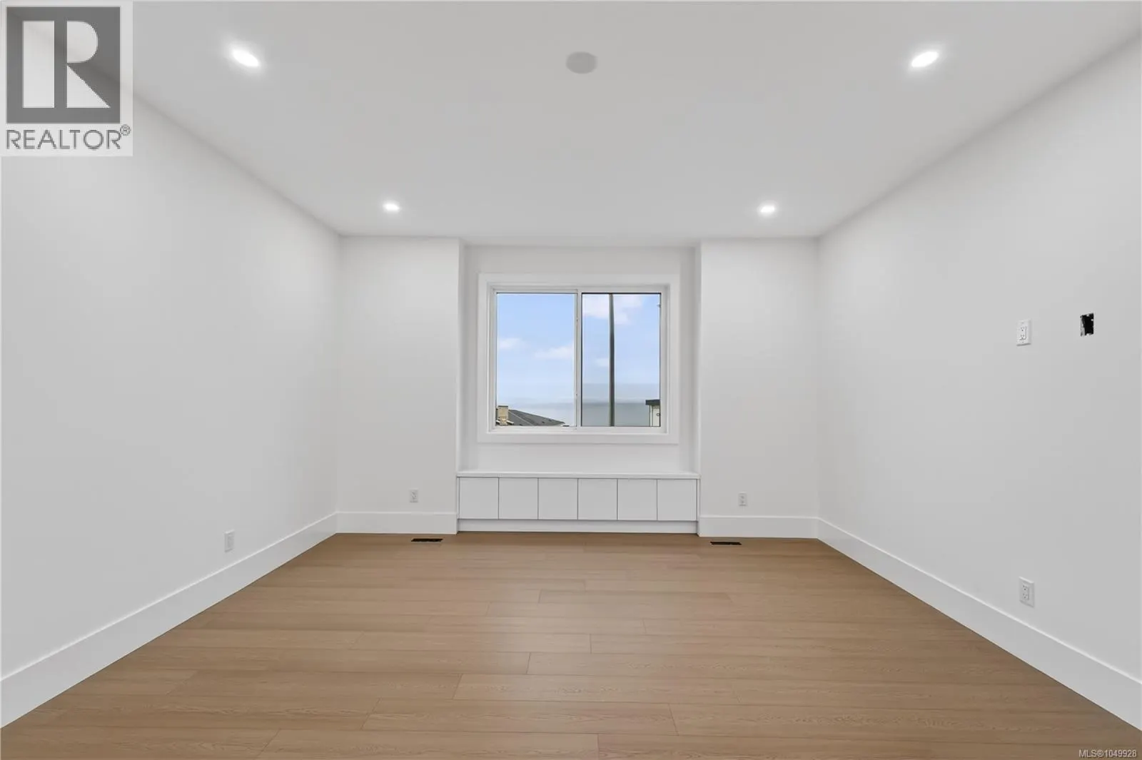4655 Ambience Dr