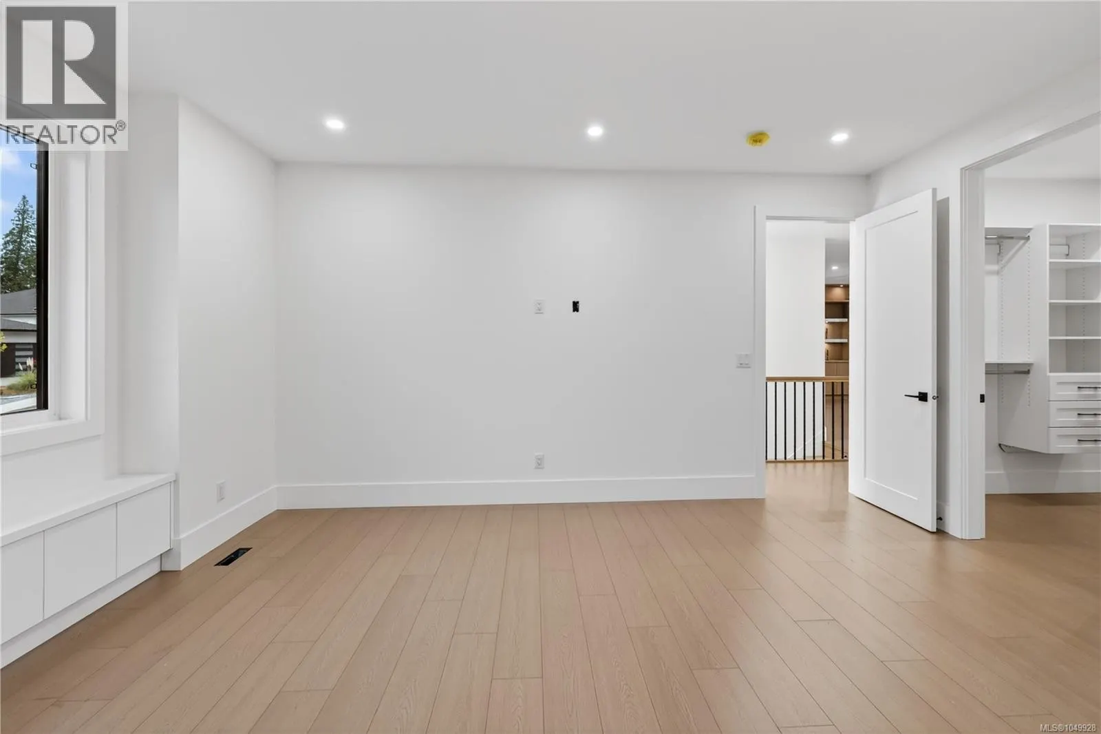 4655 Ambience Dr