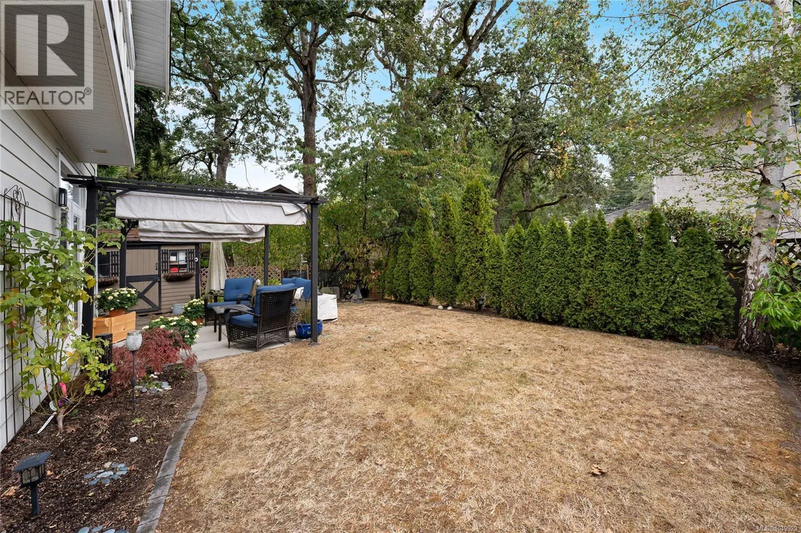 4151 Quadra St