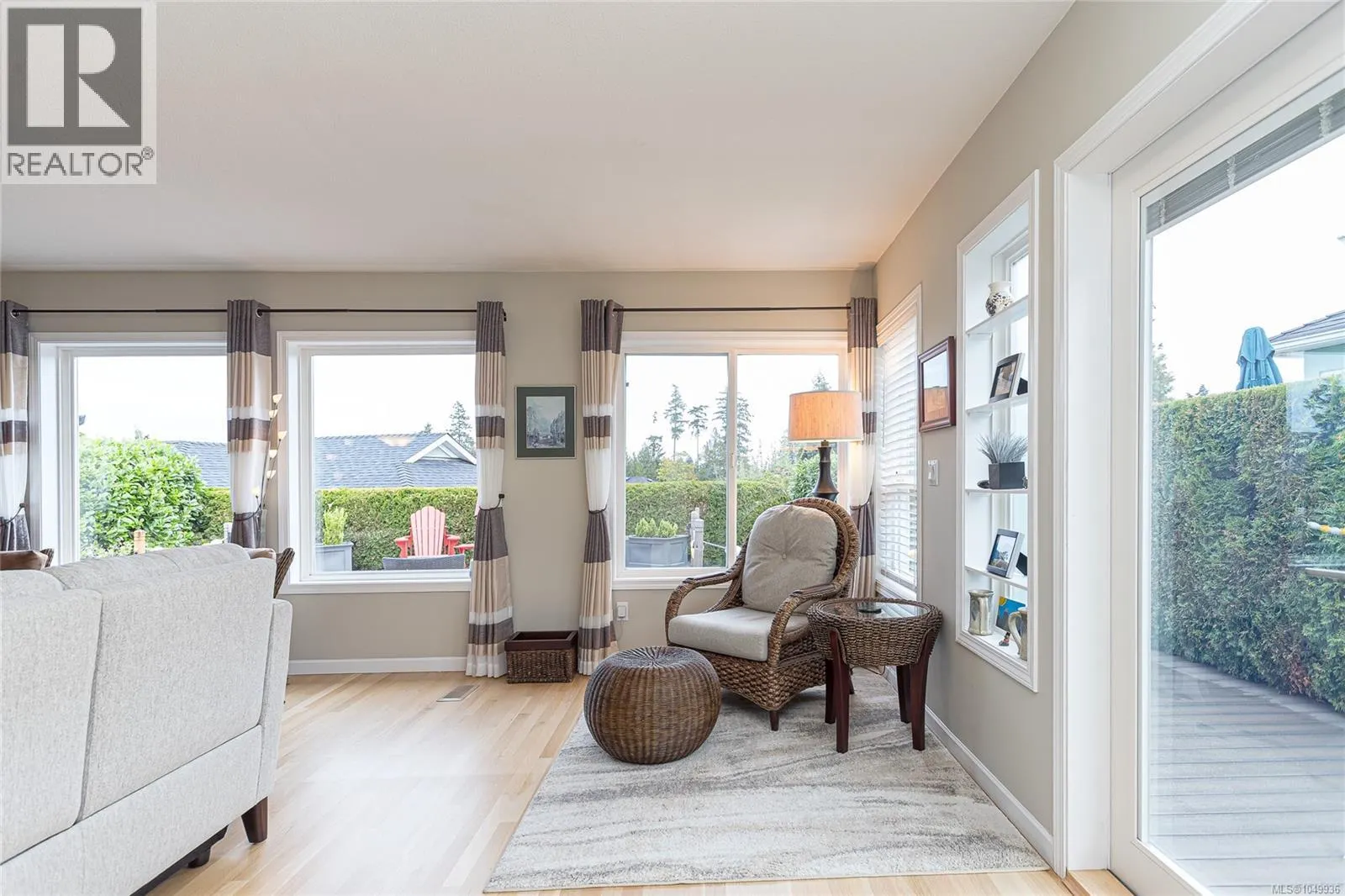 659 Windward Way