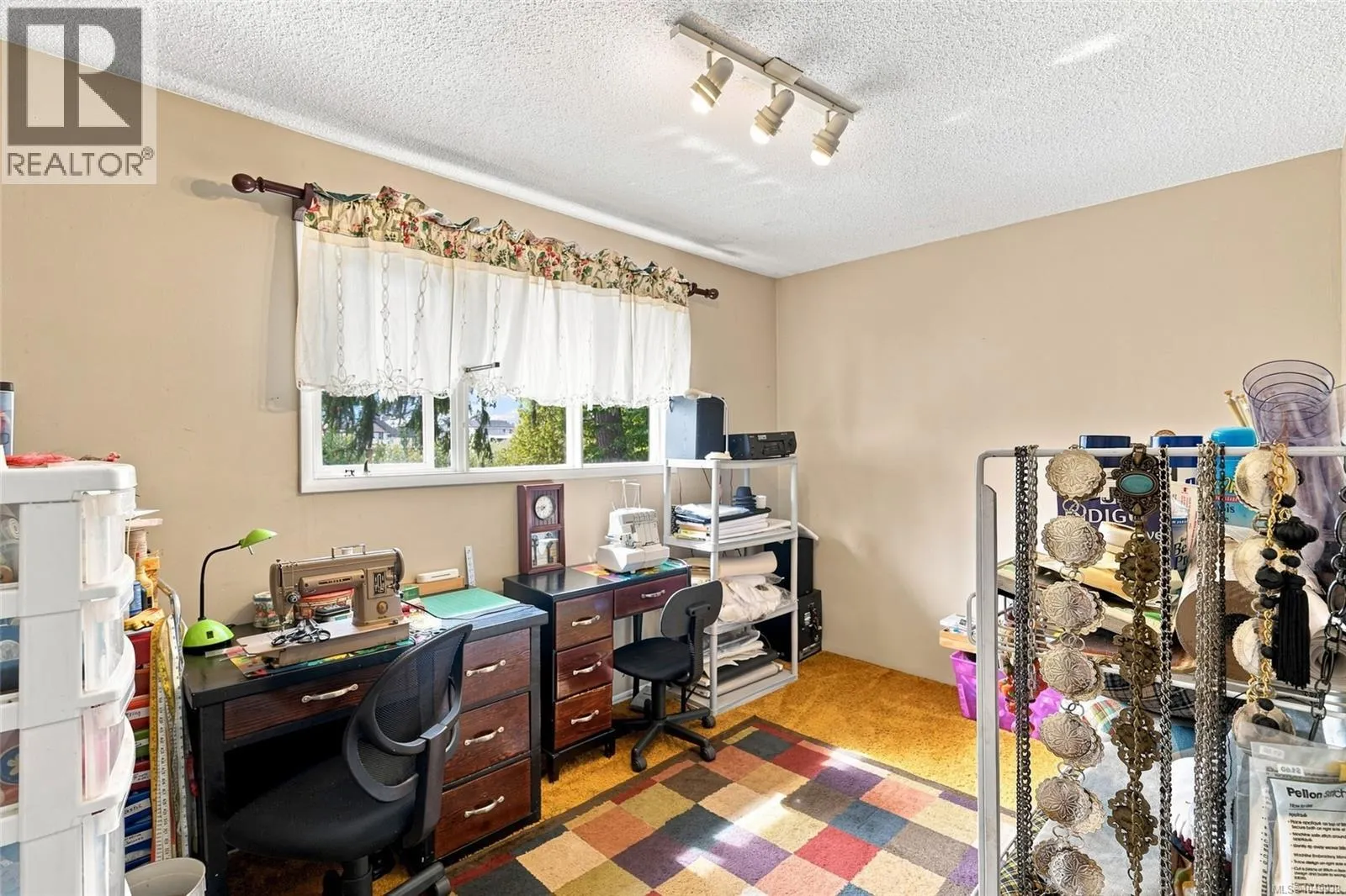 2247 Rosstown Rd