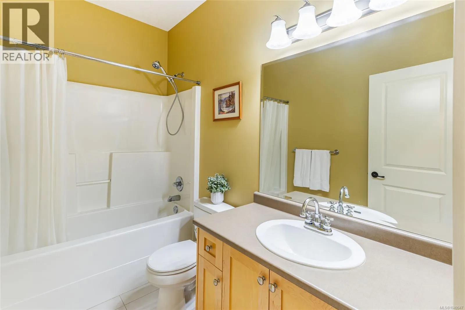 421 Poets Trail Dr