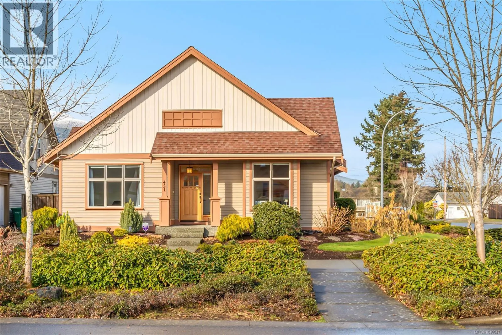 421 Poets Trail Dr
