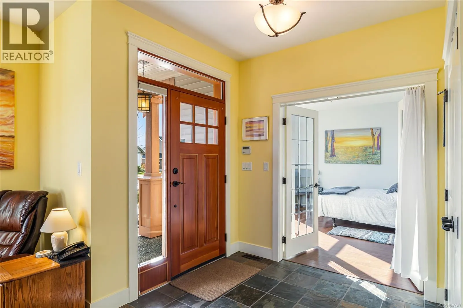 421 Poets Trail Dr