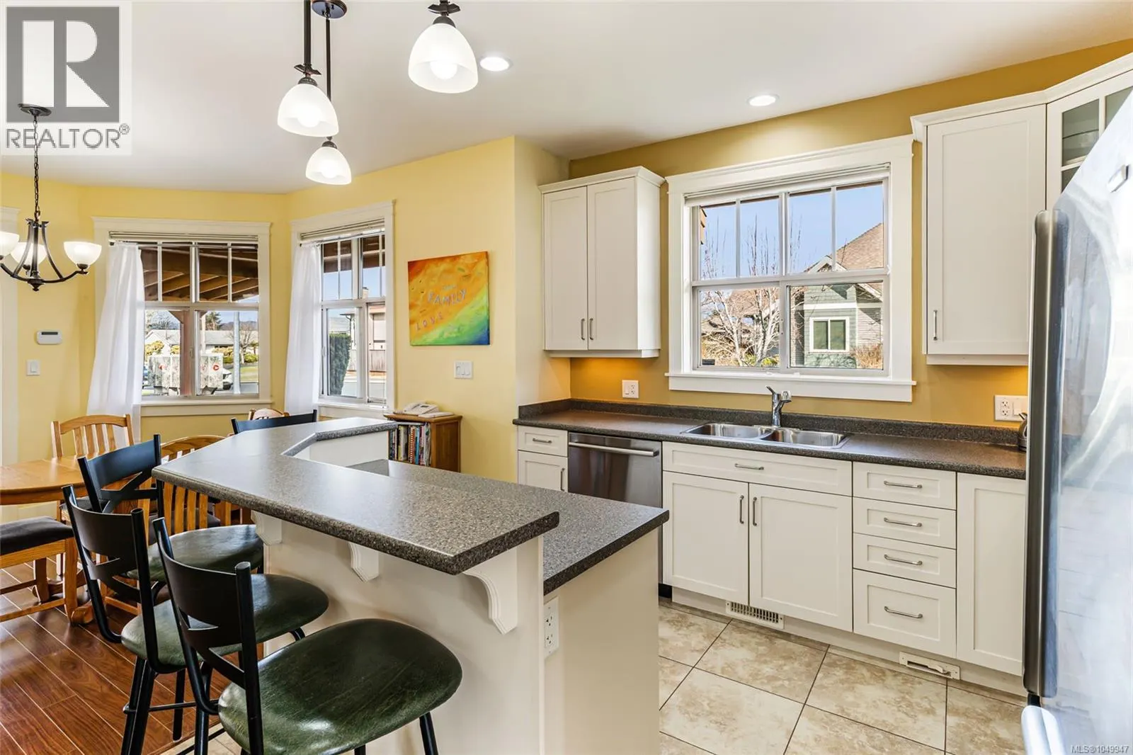 421 Poets Trail Dr
