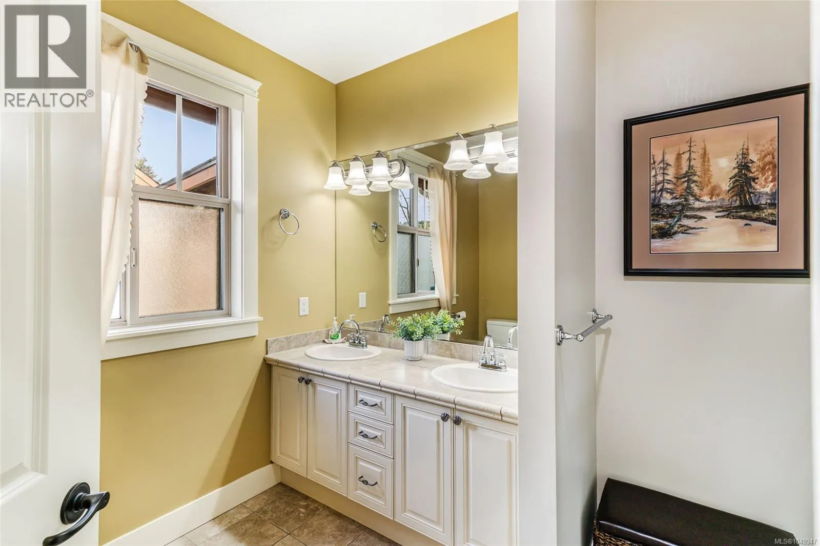 421 Poets Trail Dr