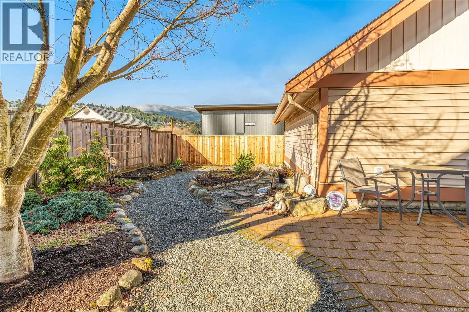 421 Poets Trail Dr