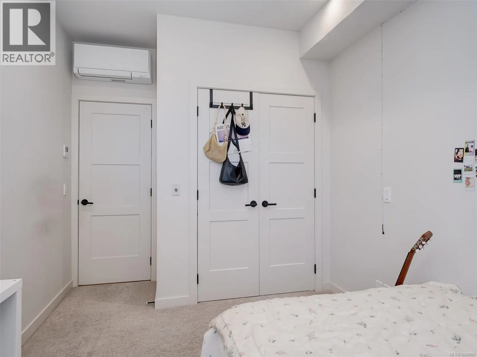 310 958 Pharoah Mews