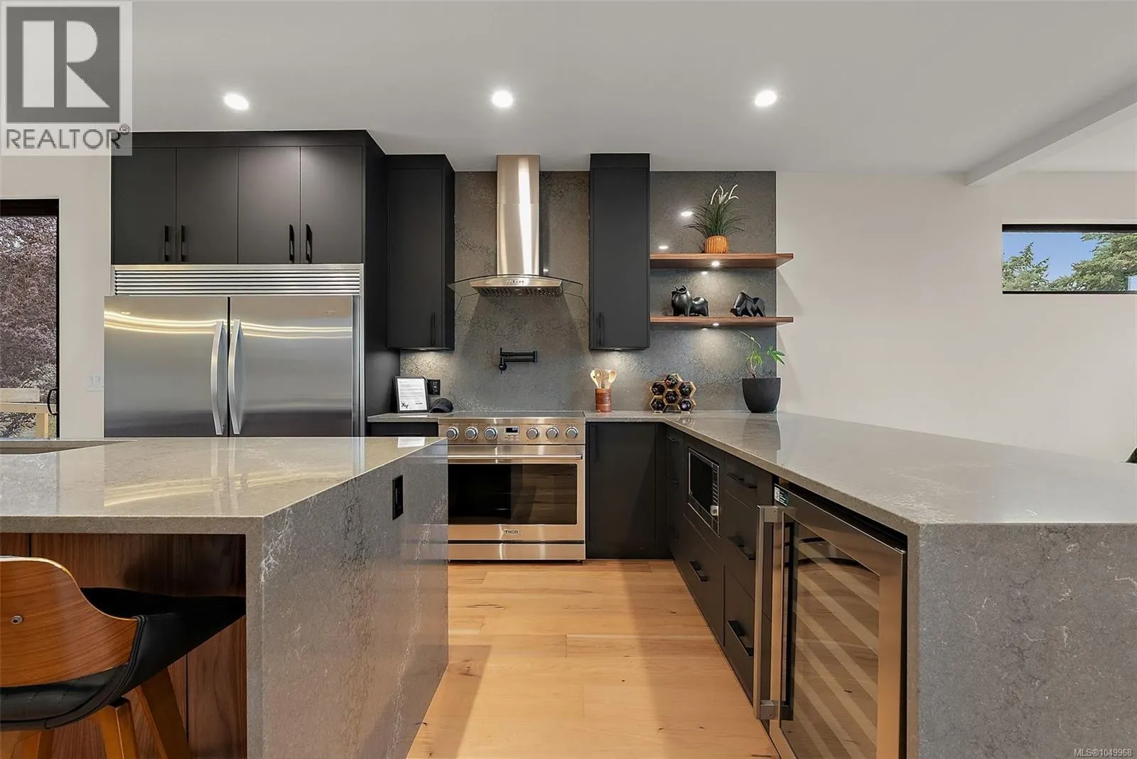 1 2215 Greenlands Rd