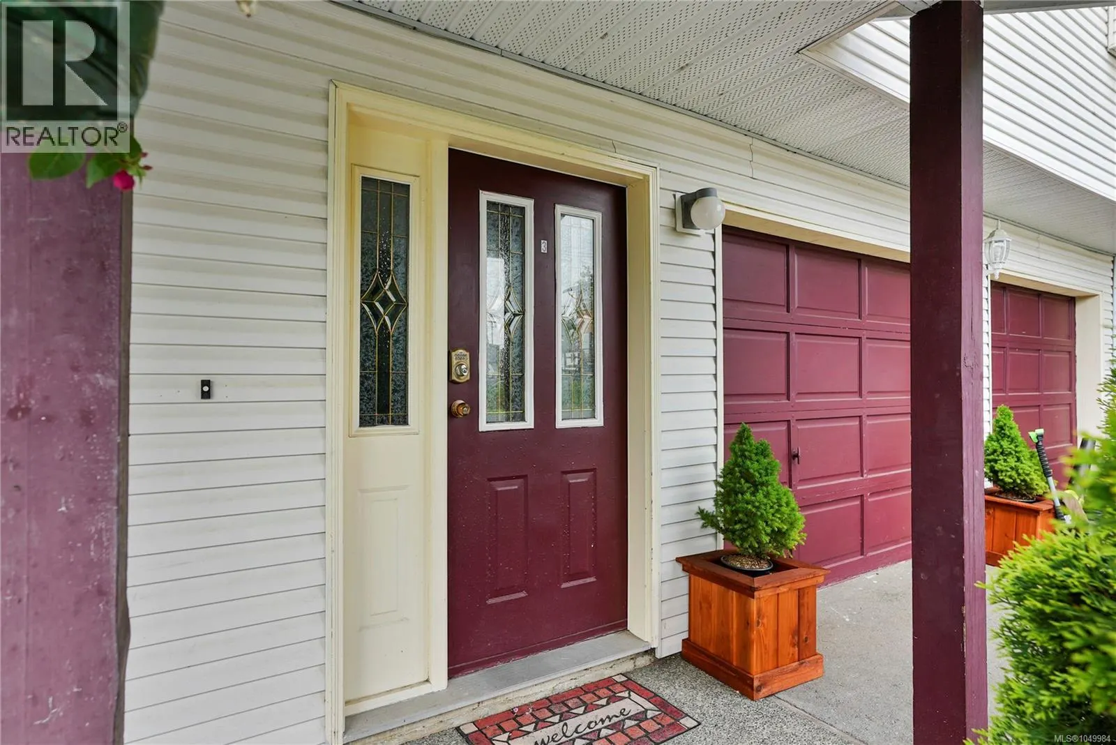 877 Admirals Rd