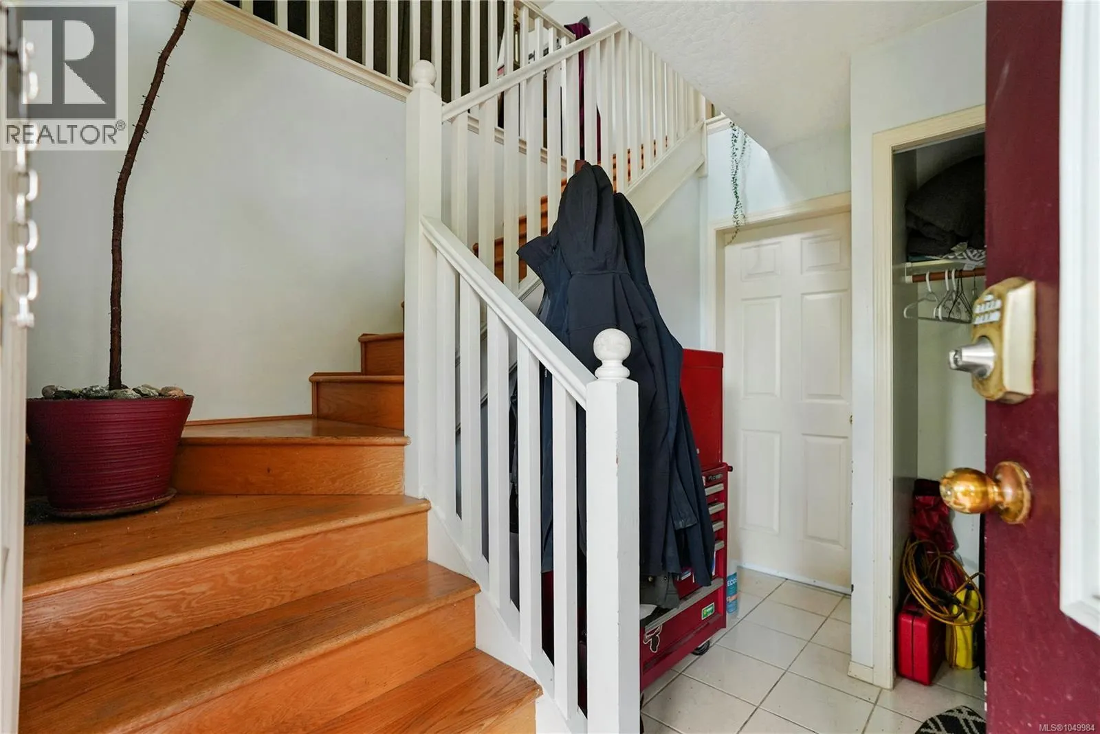 877 Admirals Rd