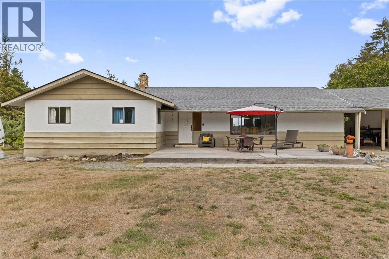 899,875 Andreef Rd
