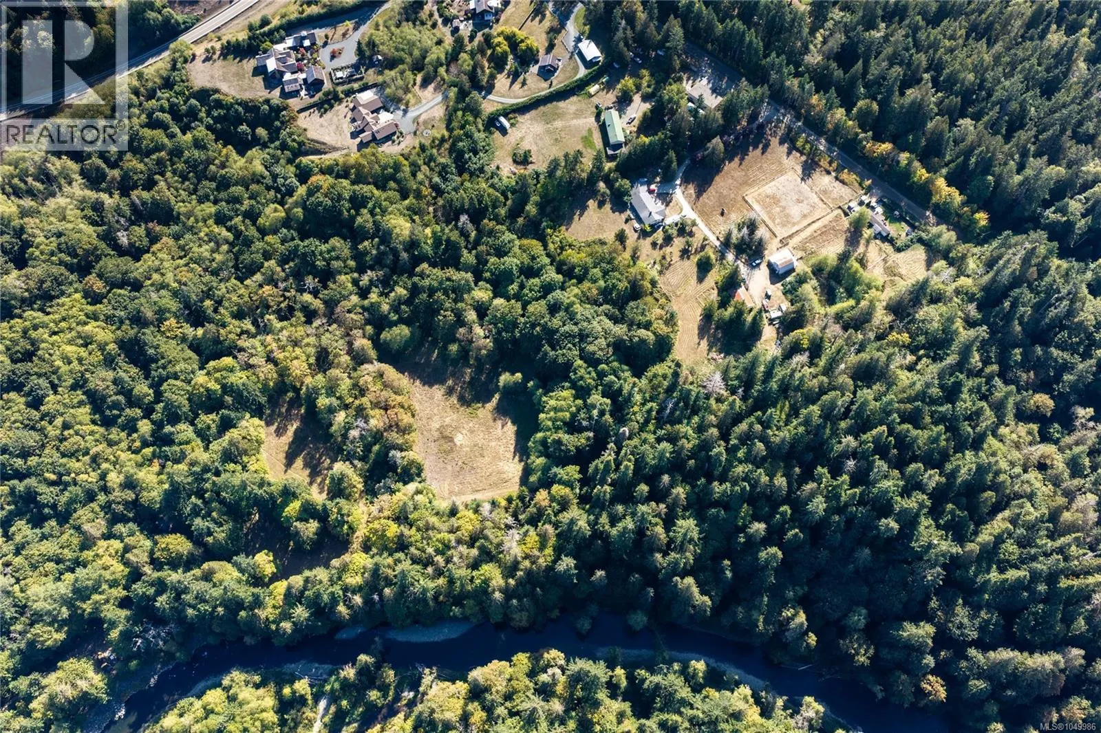 899,875 Andreef Rd