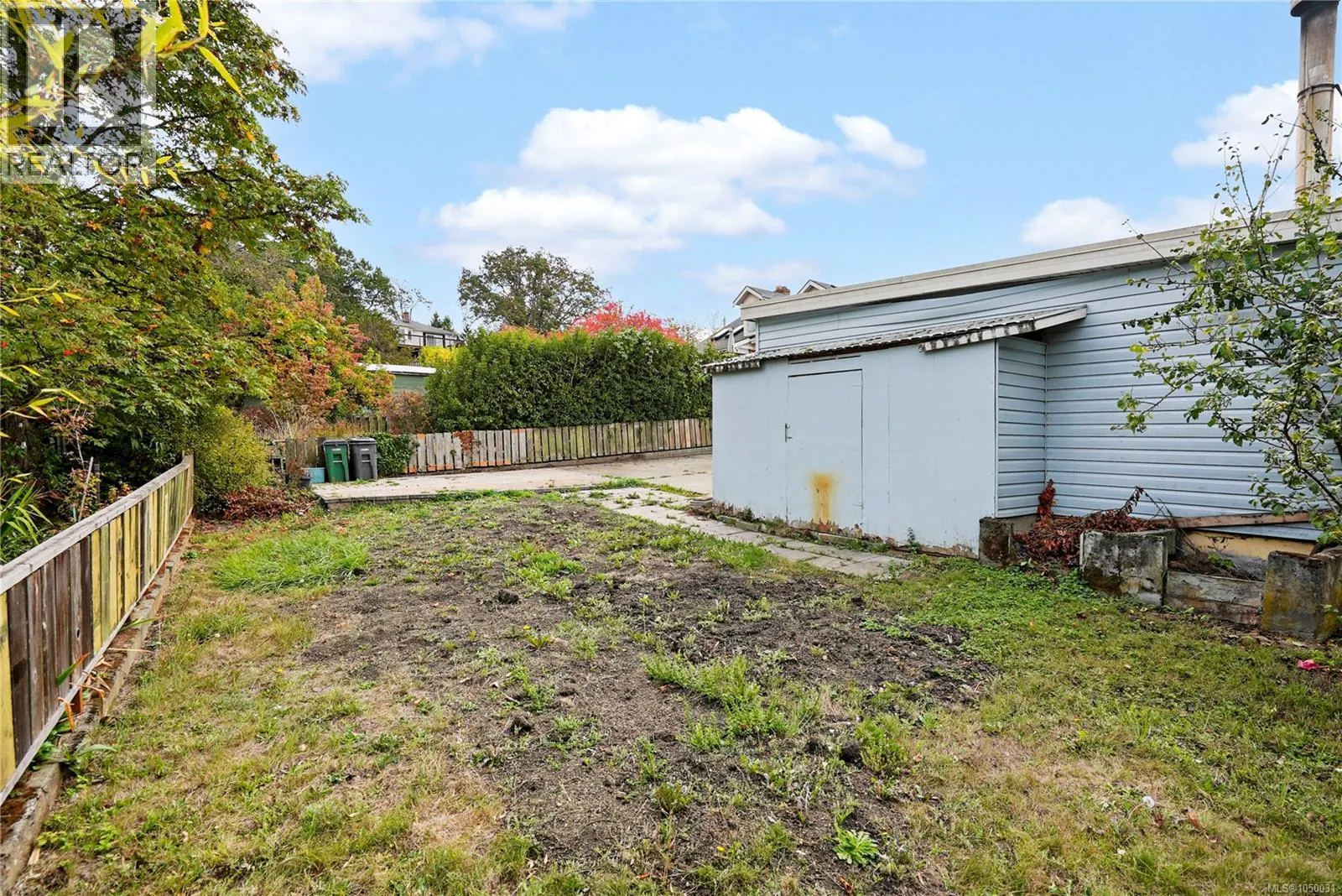 552 Davida Ave