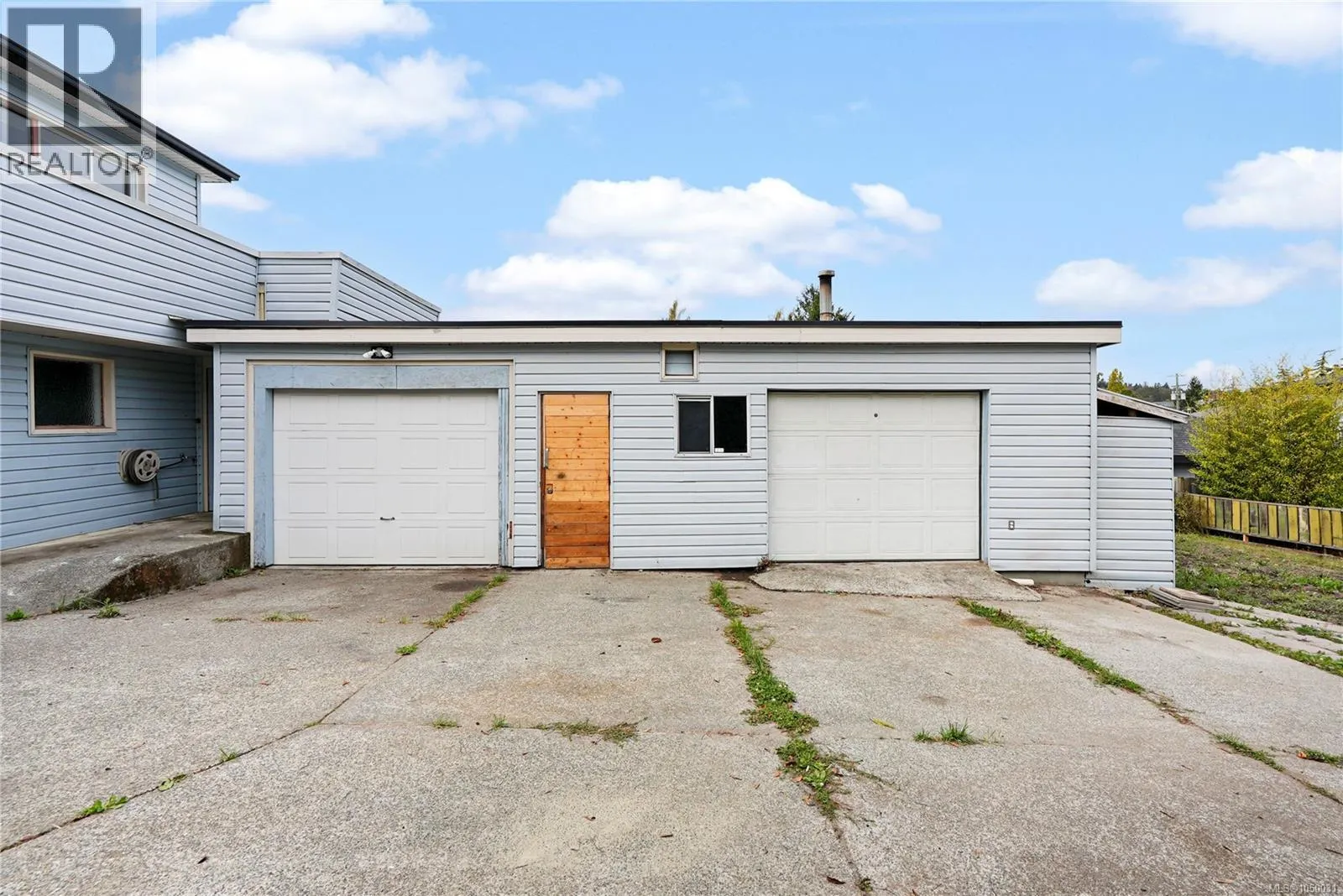 552 Davida Ave
