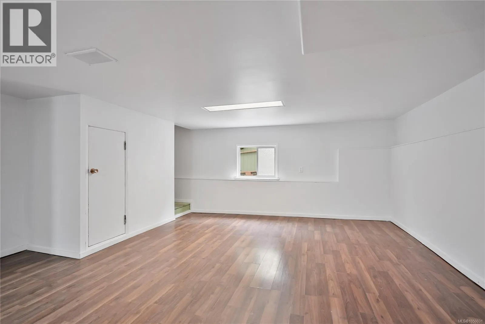 552 Davida Ave