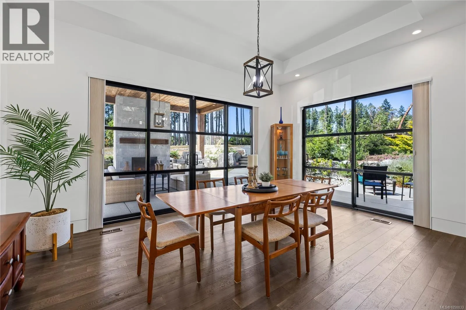 1175 Evergreen Way