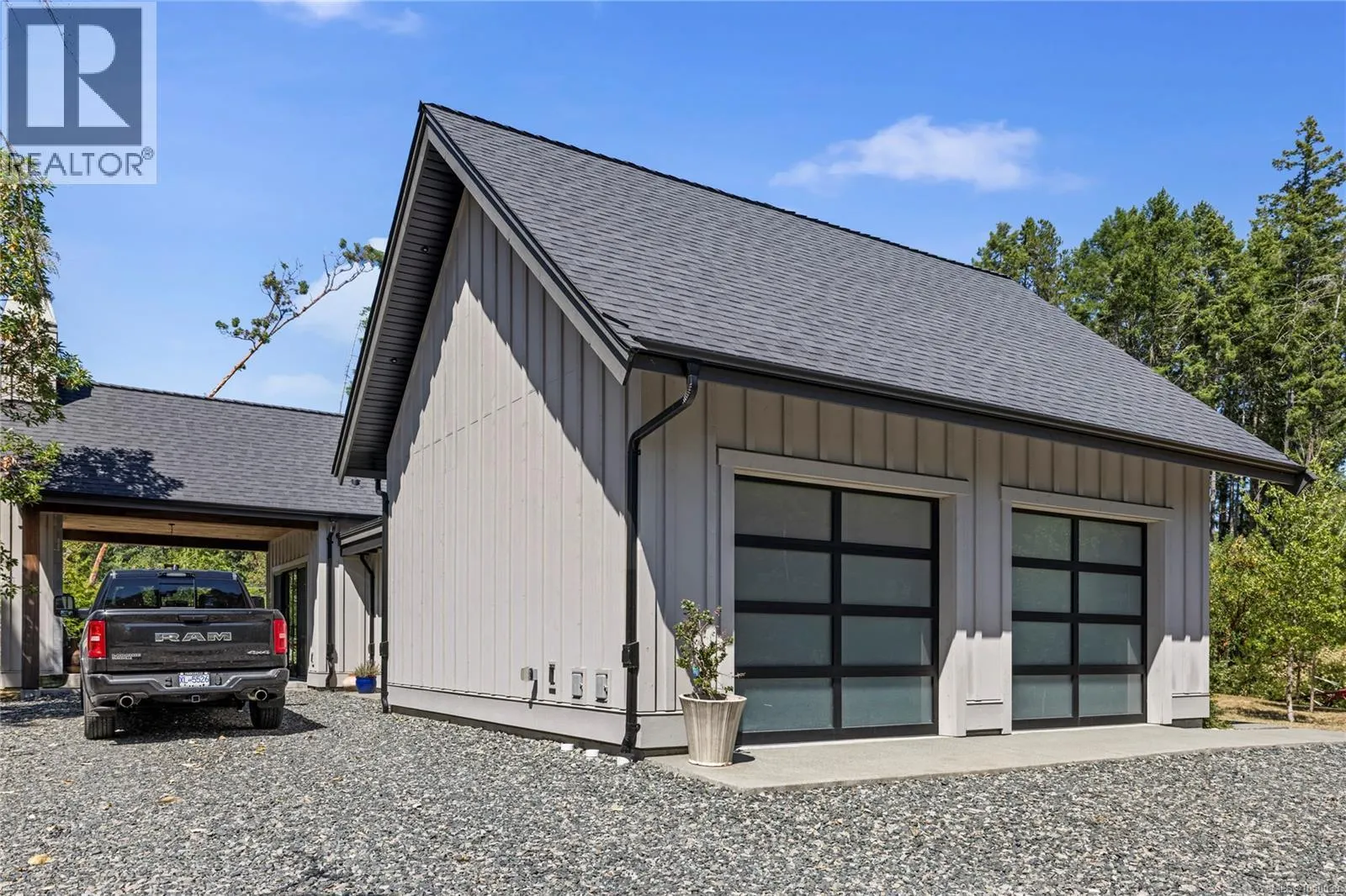 1175 Evergreen Way