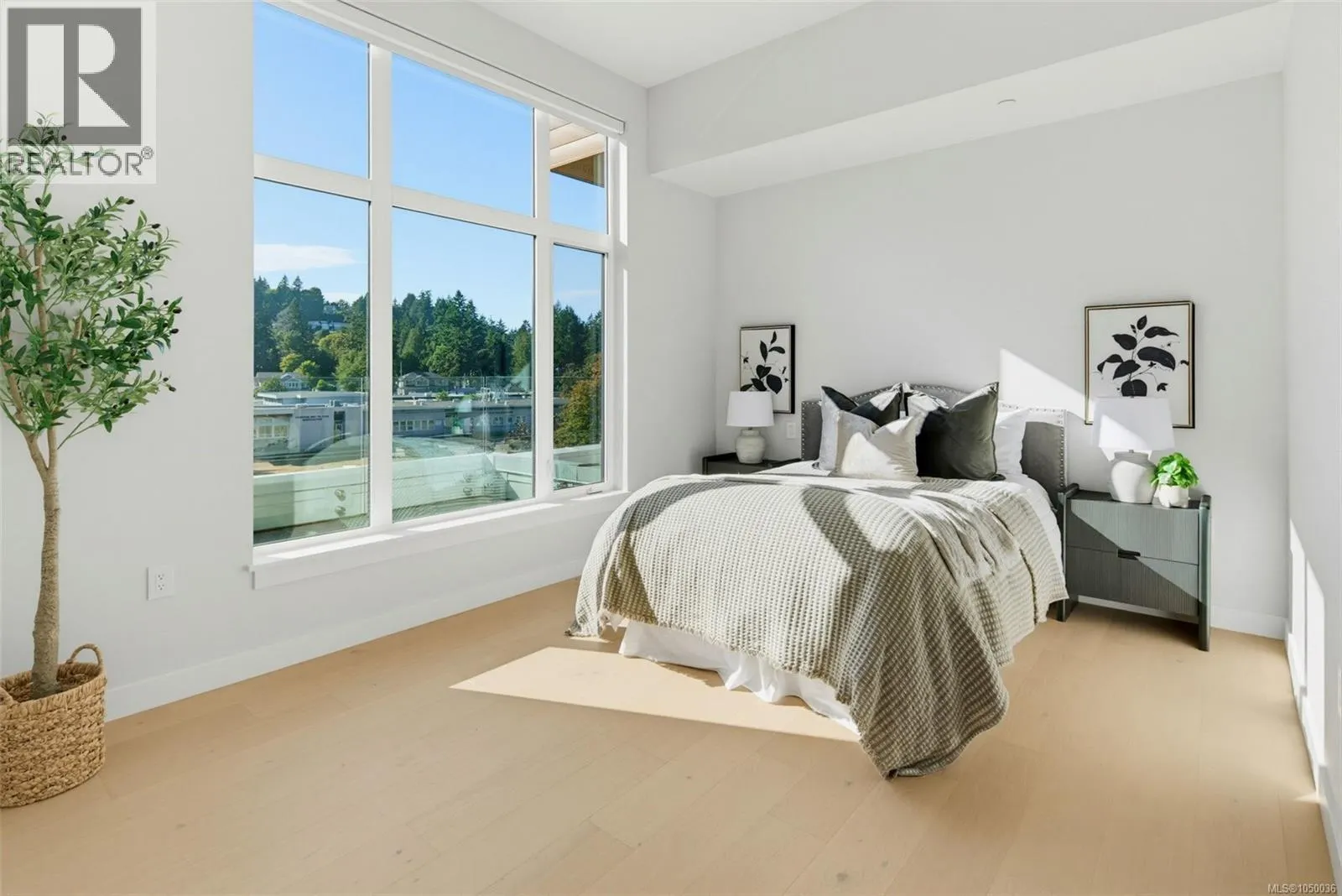 PH 402 5229 Cordova Bay Rd