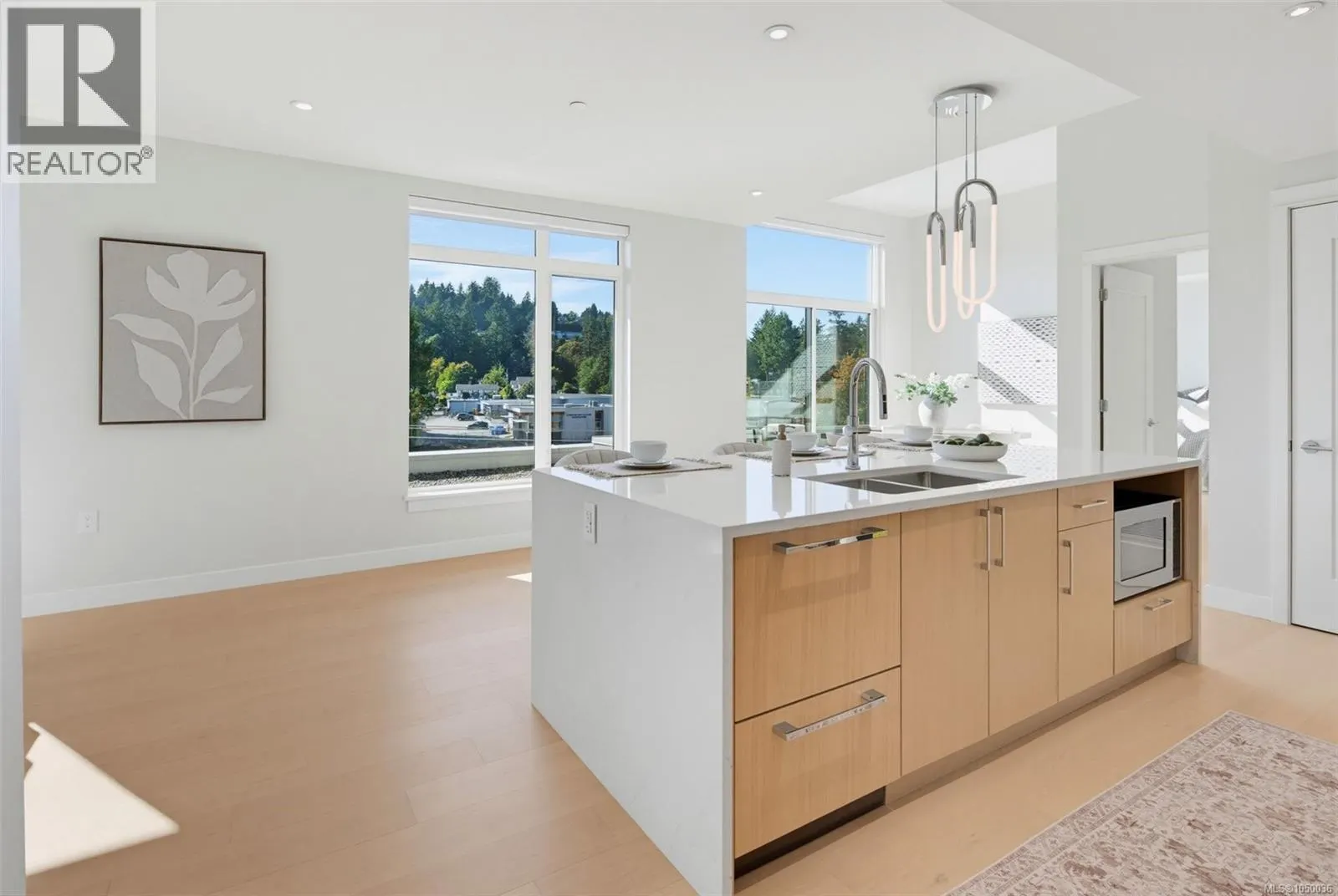PH 402 5229 Cordova Bay Rd