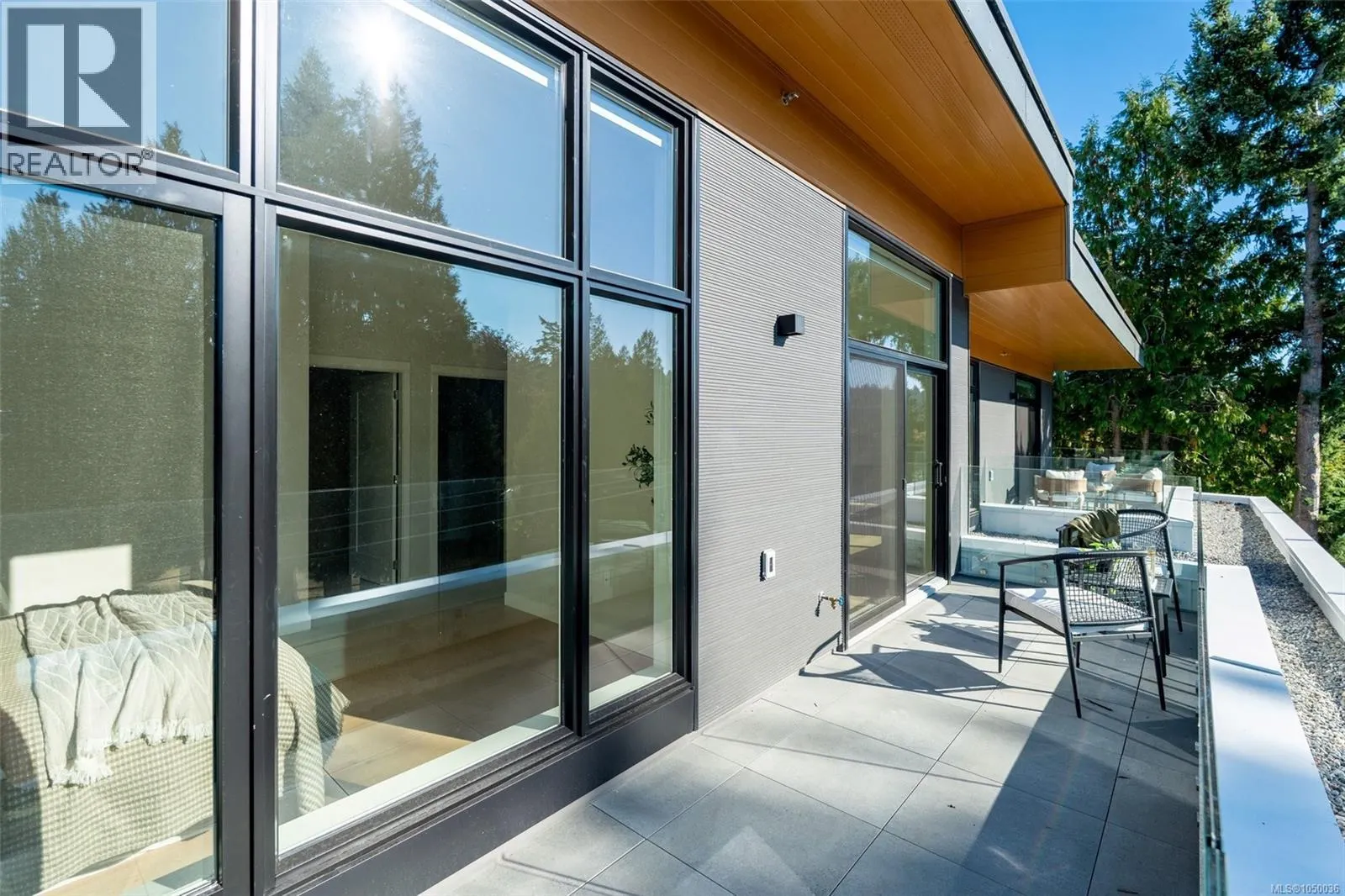 PH 402 5229 Cordova Bay Rd