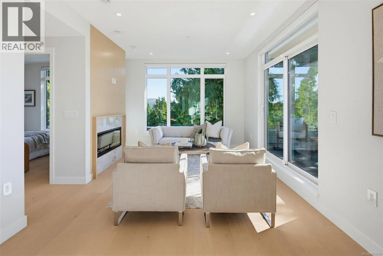 PH 402 5229 Cordova Bay Rd