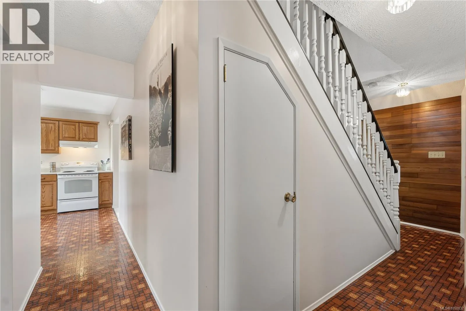 1 Sylvan Cres
