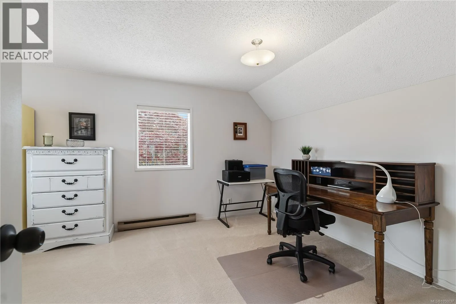 1 Sylvan Cres