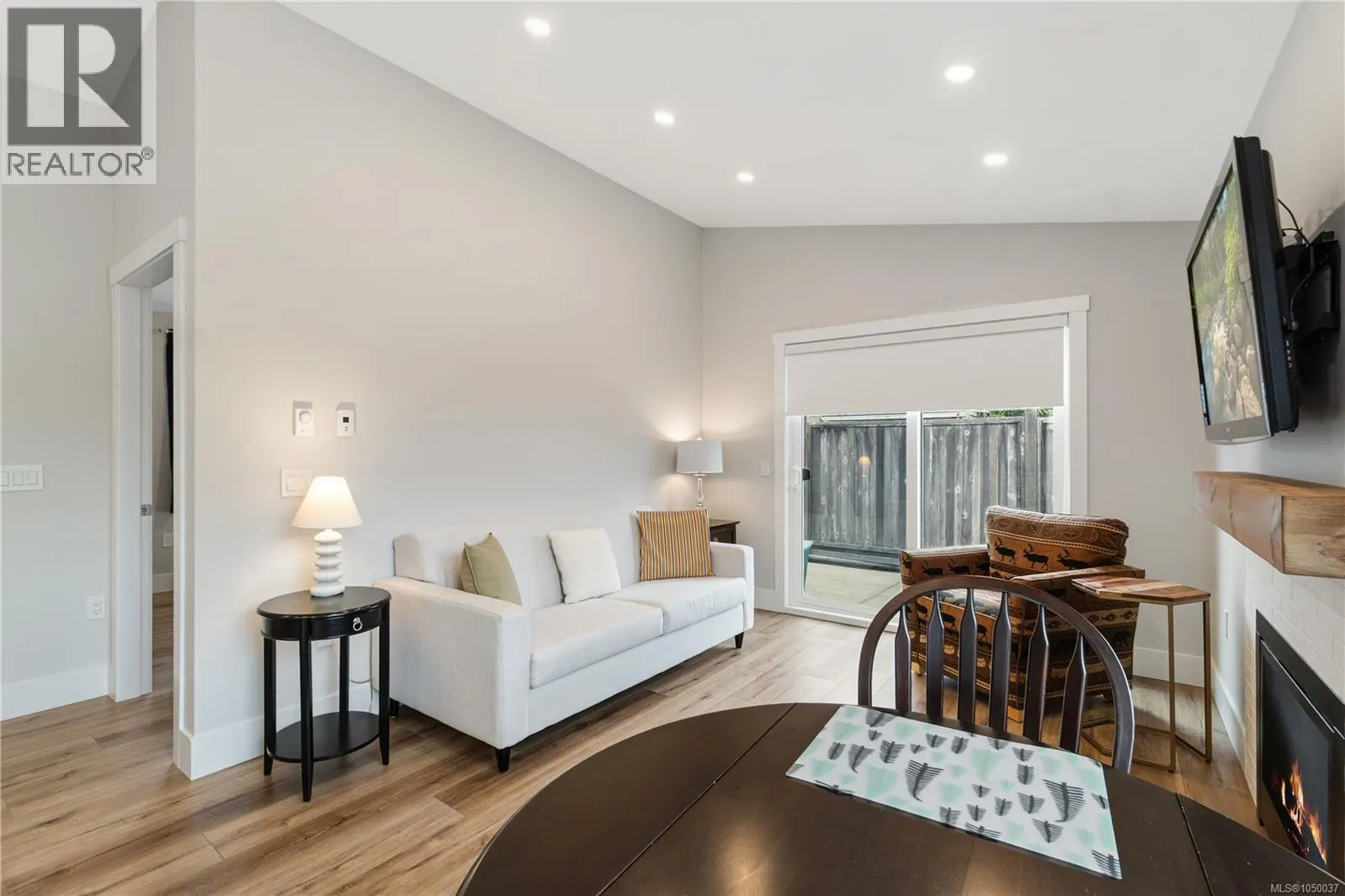 1 Sylvan Cres