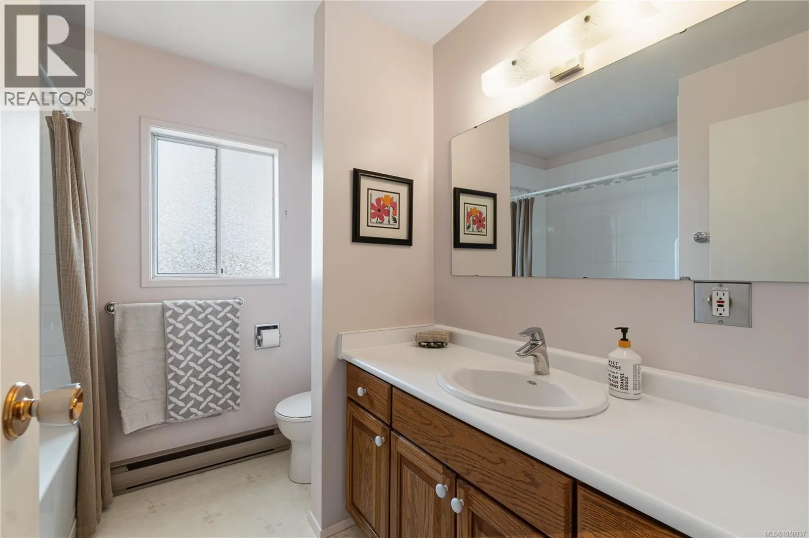 1 Sylvan Cres