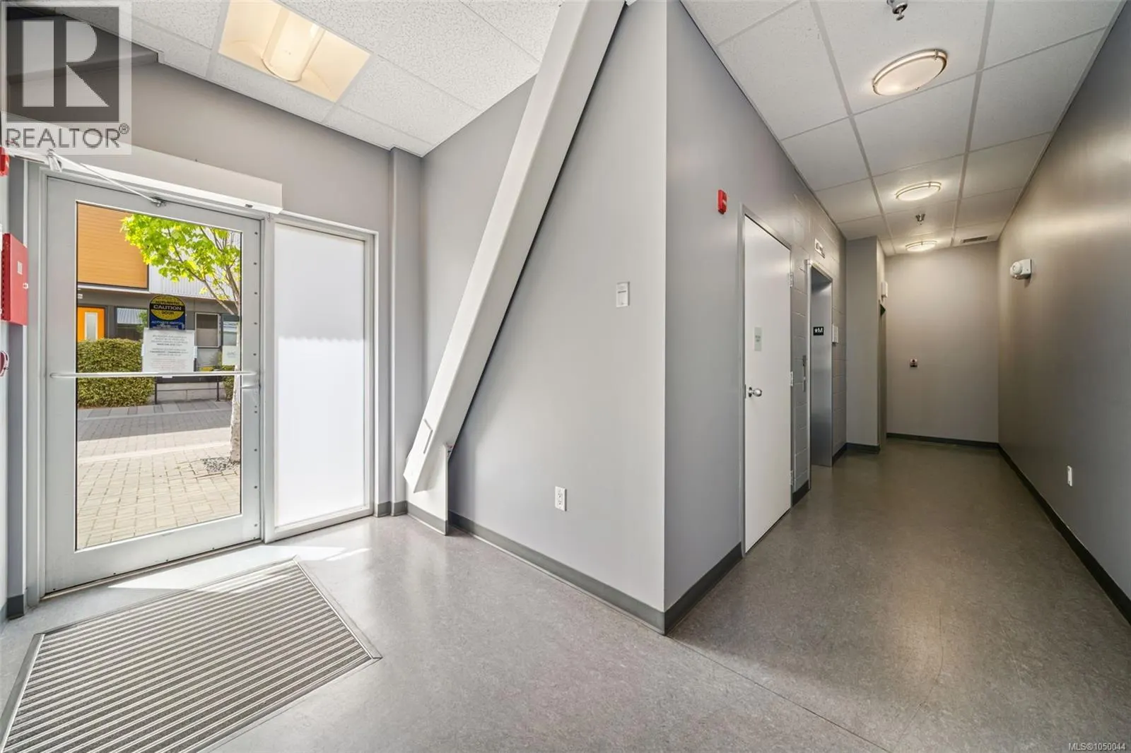 300-305 388 Harbour Rd