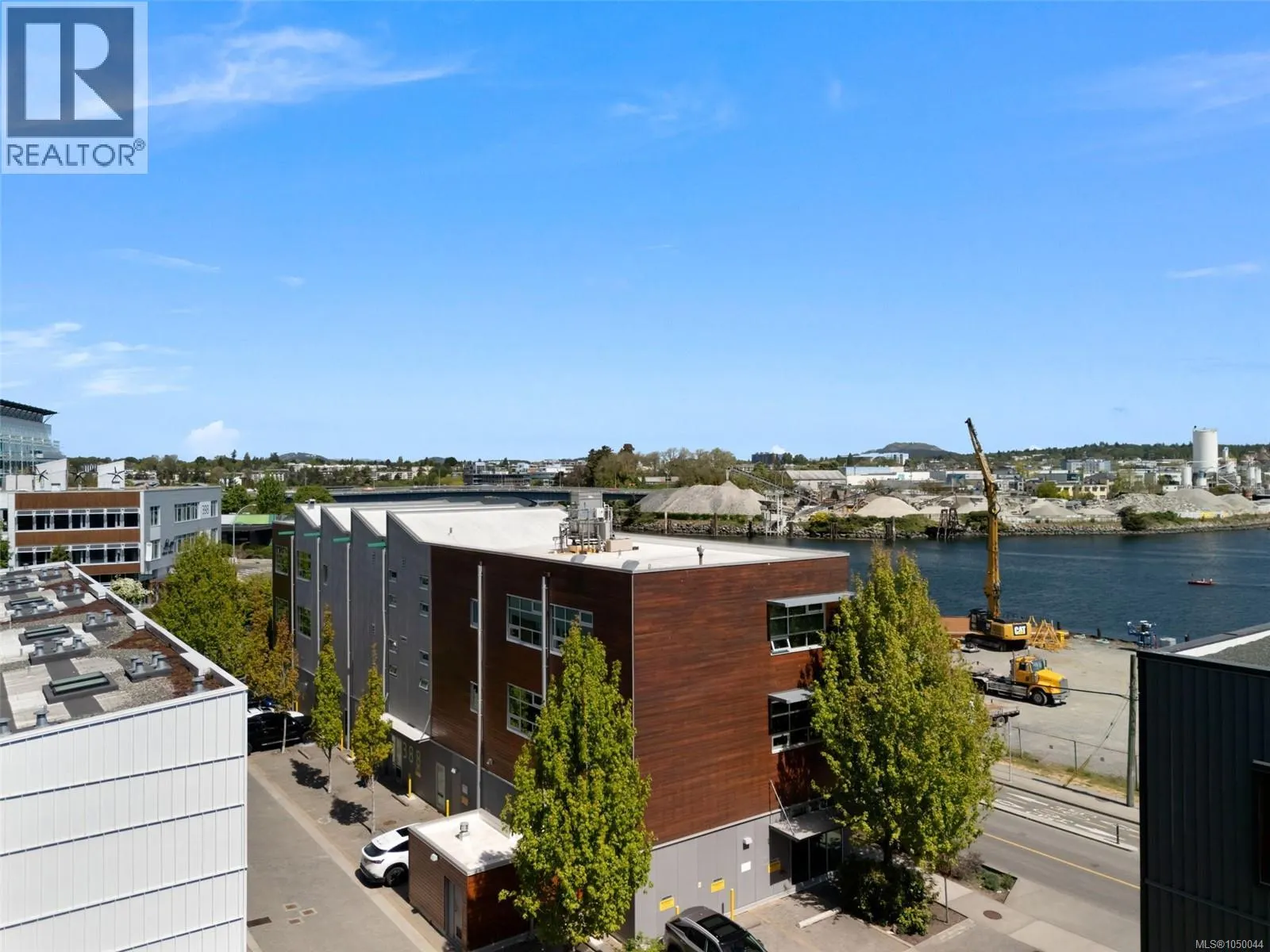 300-305 388 Harbour Rd