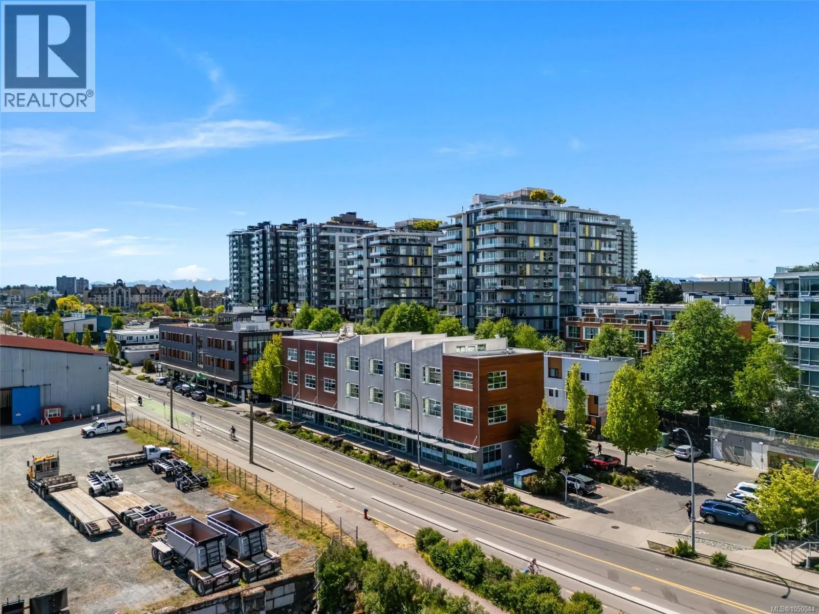 300-305 388 Harbour Rd