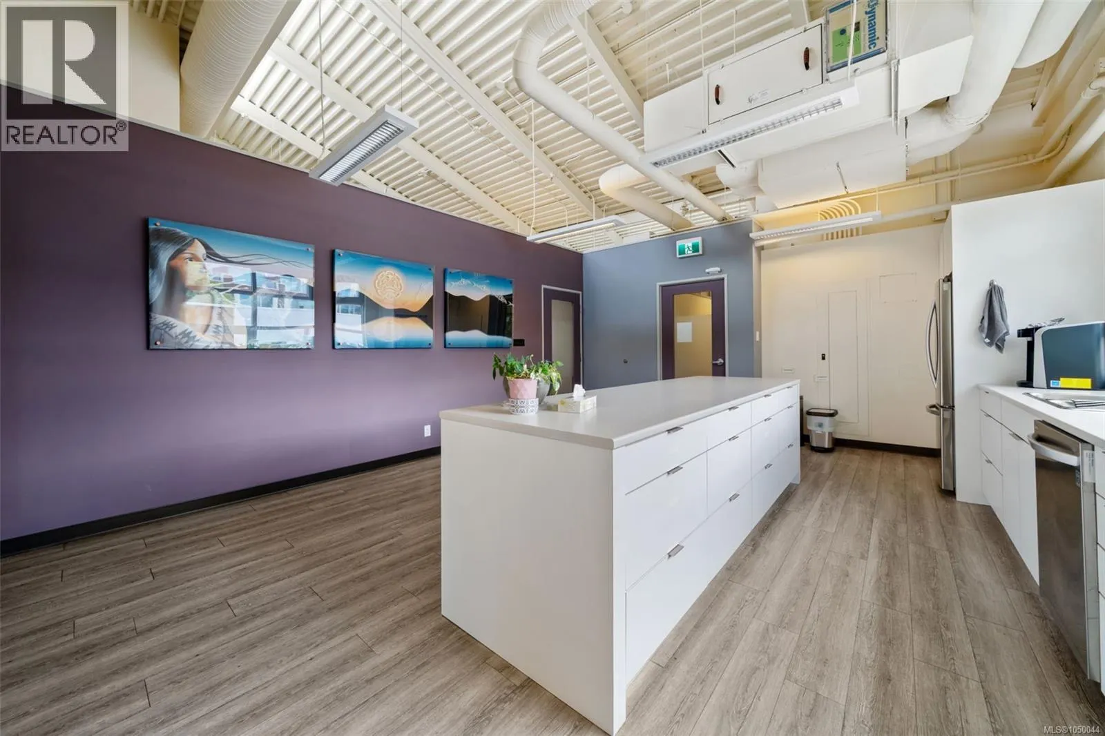 300-305 388 Harbour Rd