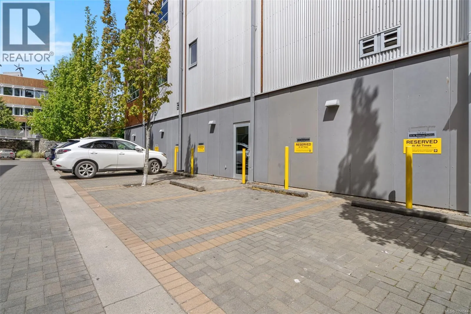 300-305 388 Harbour Rd