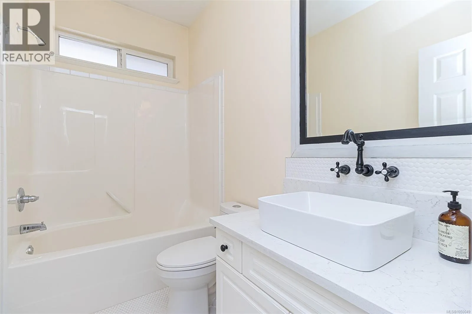 7968 Polo Park Cres